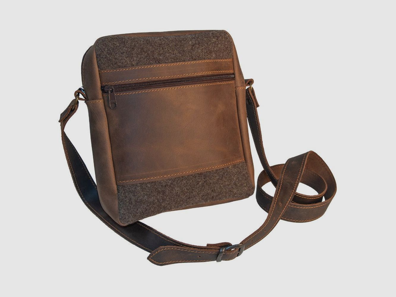 Fritzmann city bag made of wool felt with leather