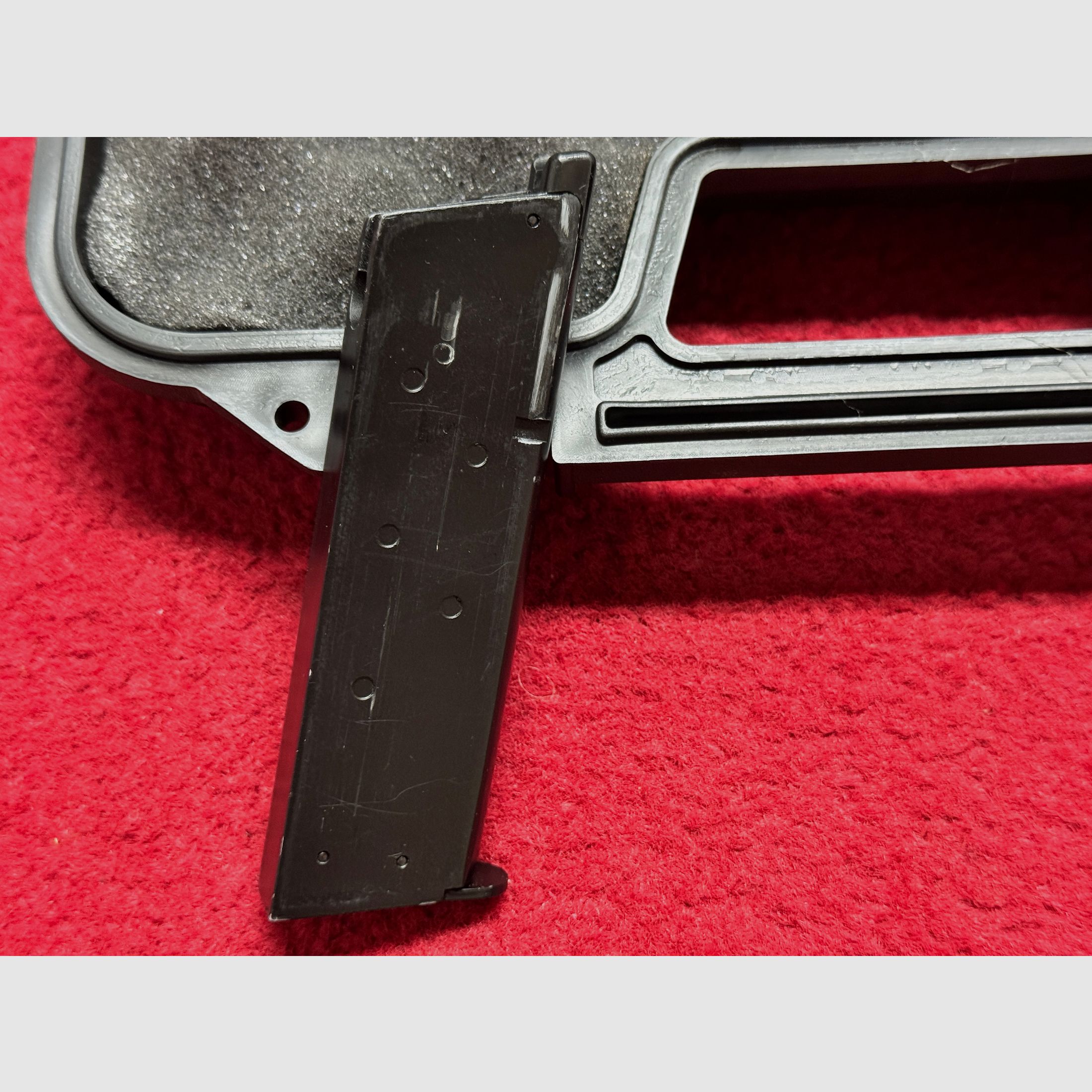 WE Socomgear US Marine MEU SOC 1911er GBB 6mm Airsoft mit Koffer GBB 