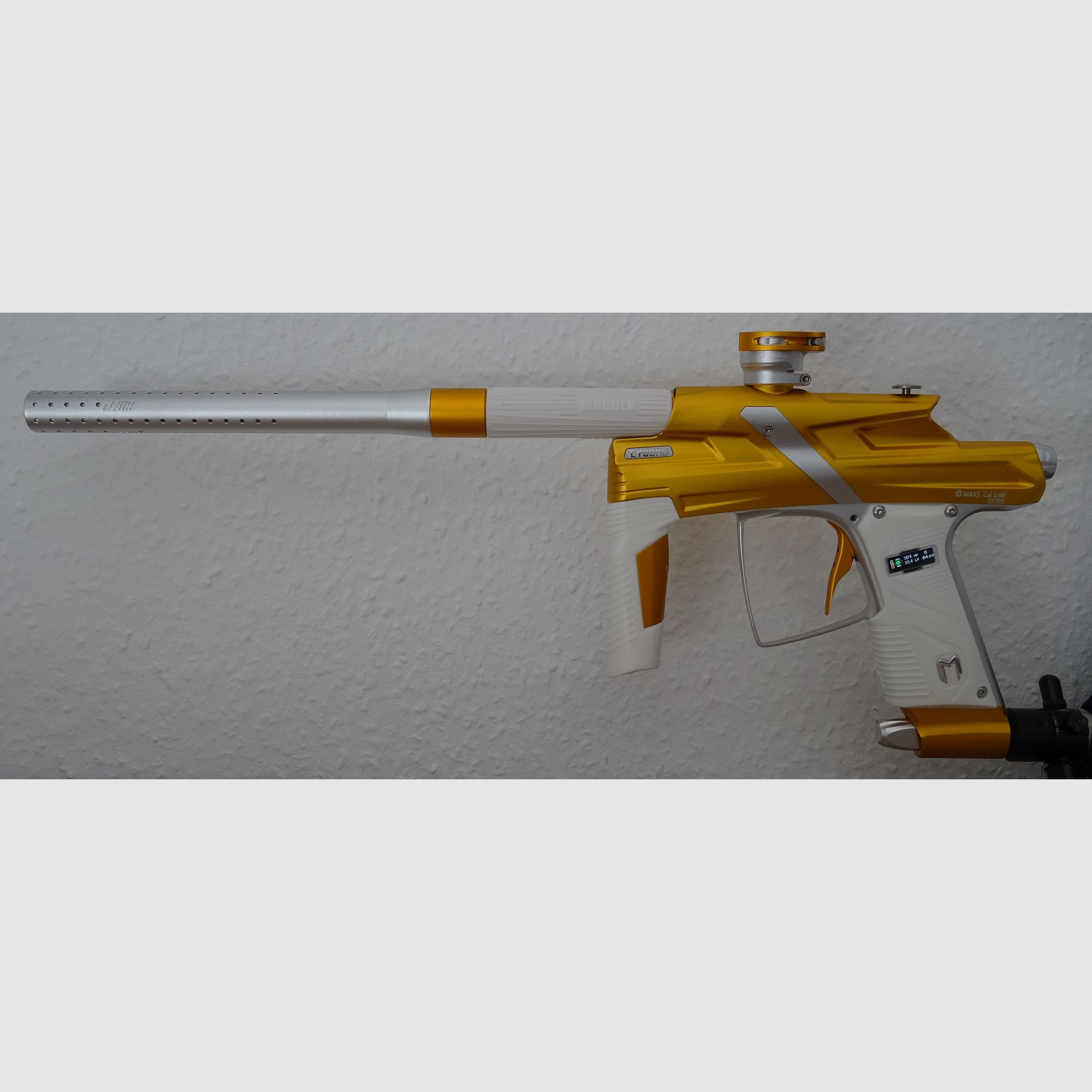 MacDev Cyborg 6 Gold – Silver – White (collector's item)