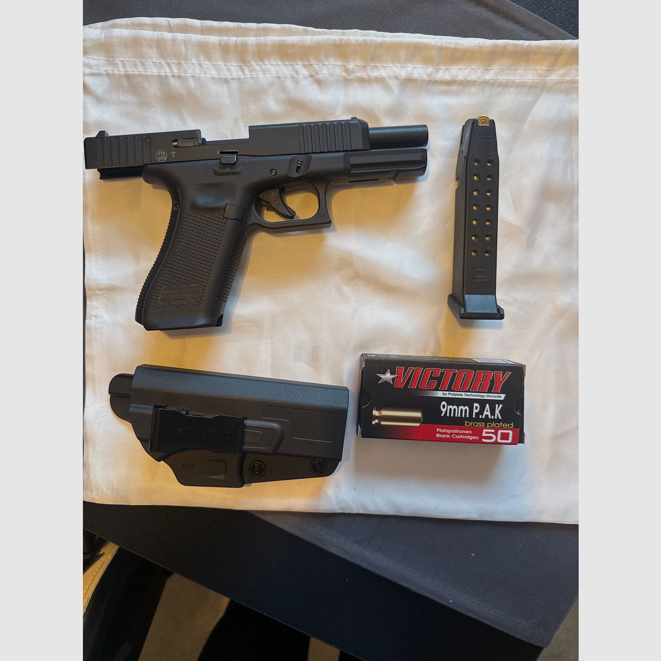 Umarex Glock 17 Gen5 9mm P.A.K. – rápido nuevo, Cytac Holster + 50 disparos