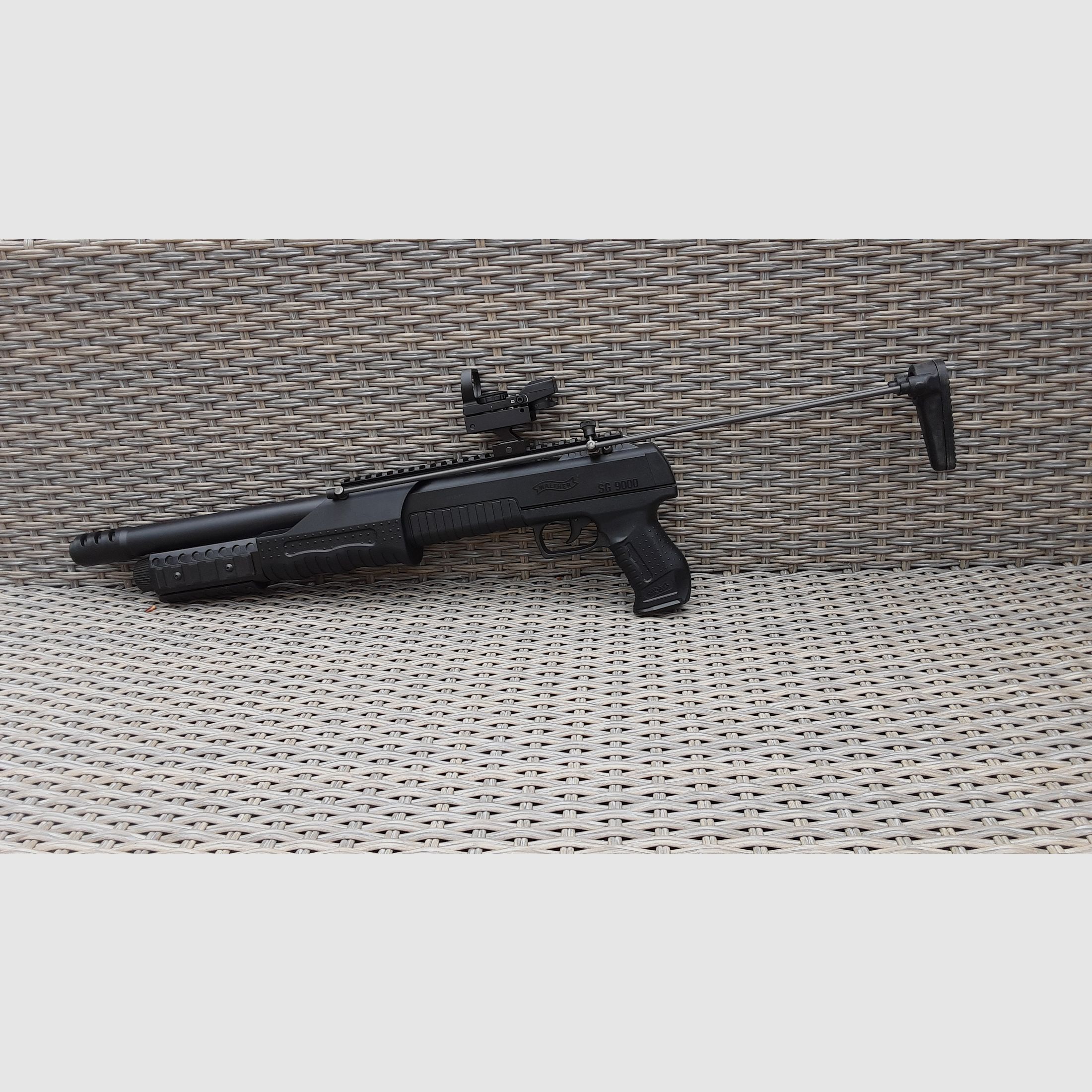 Unikat >>>>>Walther SG 9000 - 4,5 mm Stahl BB Co2  Umbau 