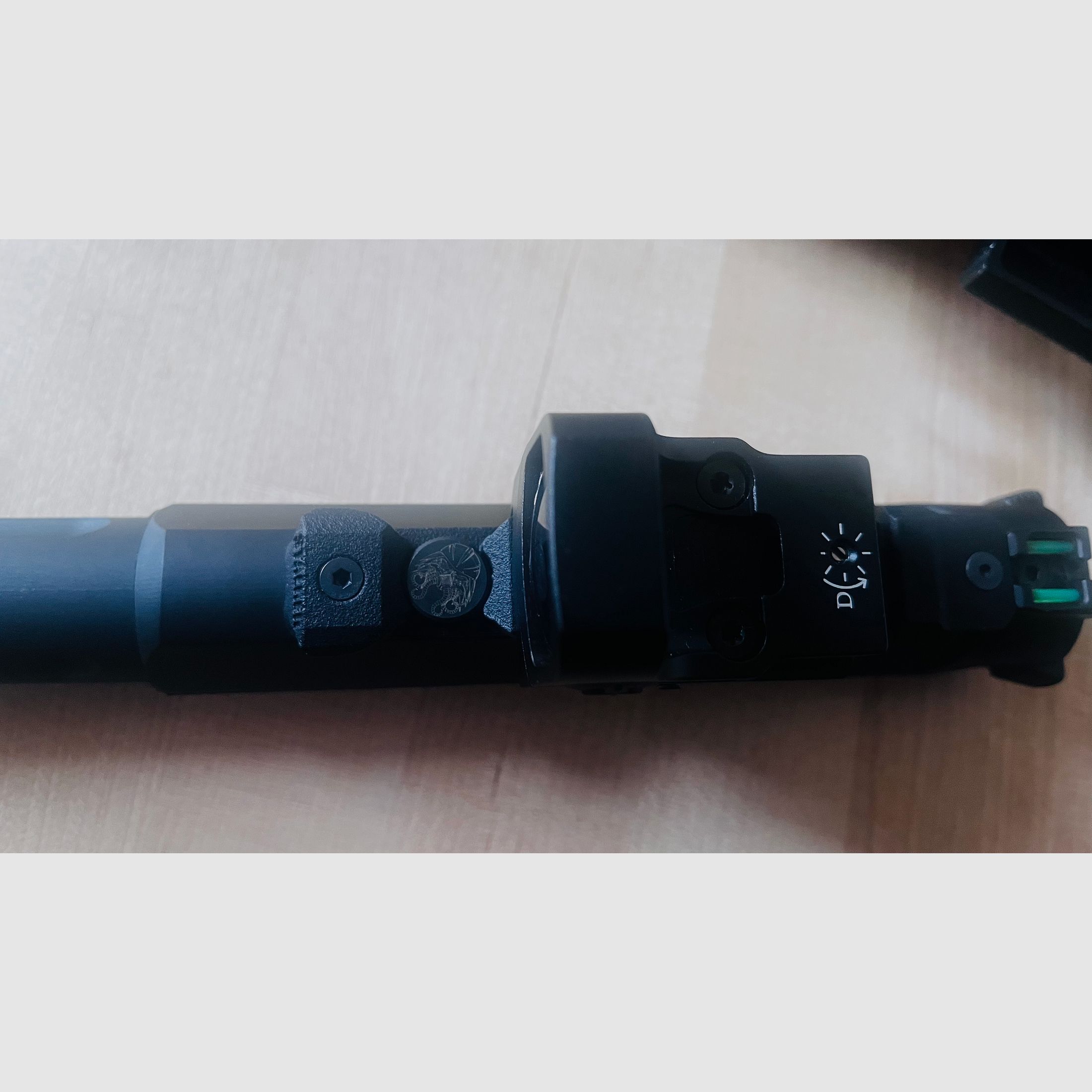 Action Army AAP-01 Assassin GBB z dodatkami i ulepszeniami - Nie jest bronią automatyczną