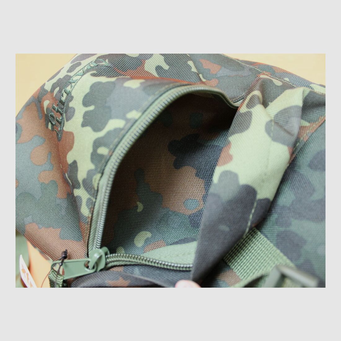 Highlander Highlander PRO-FORCE Sac à dos Daylite 10l 600D Polyester BW-Flecktarn Sac à dos