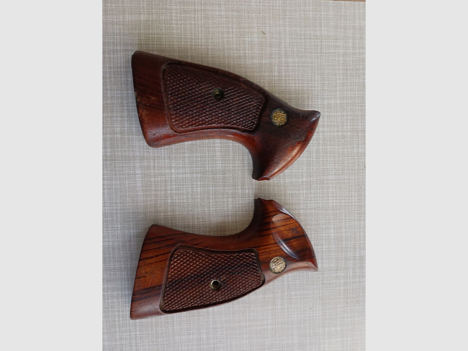 Grips Smith & Wesson Revolver 15-3 .38 Special