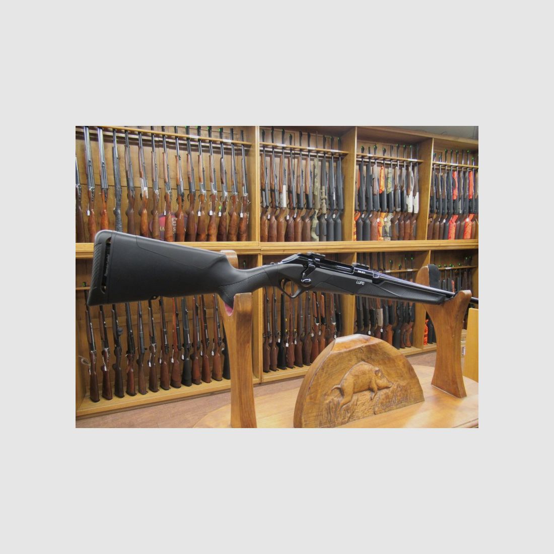 BENELLI LUPO Composite, image 1 sur 5