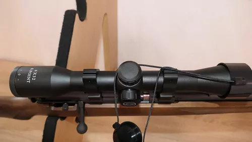 Savage Stevens 300 Holzgewehr mit Zielfernrohr und MDS Kal. 22lr, Bild 5 von 11