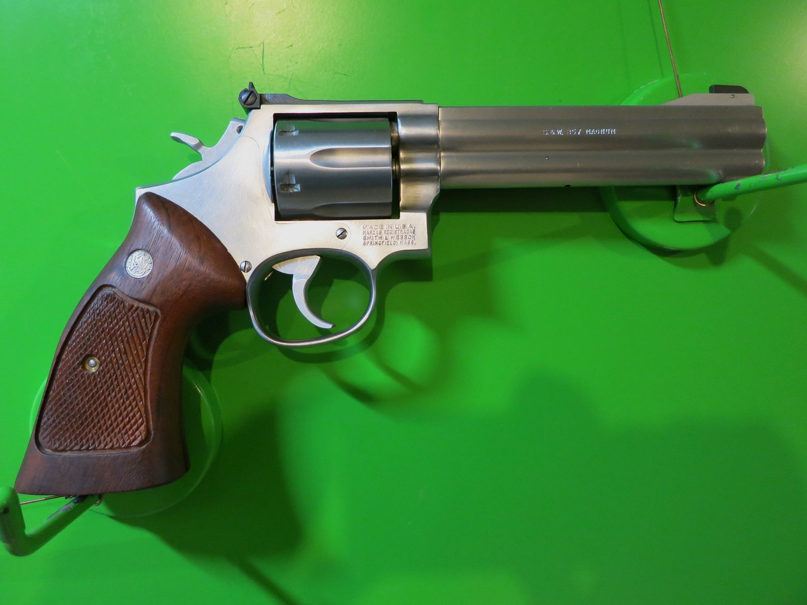 Revolver, SMITH&WESSON, Mod. 686 , .357 Magnum, 6" Lauf,  Edelstahl-Version (stainless)   #15-