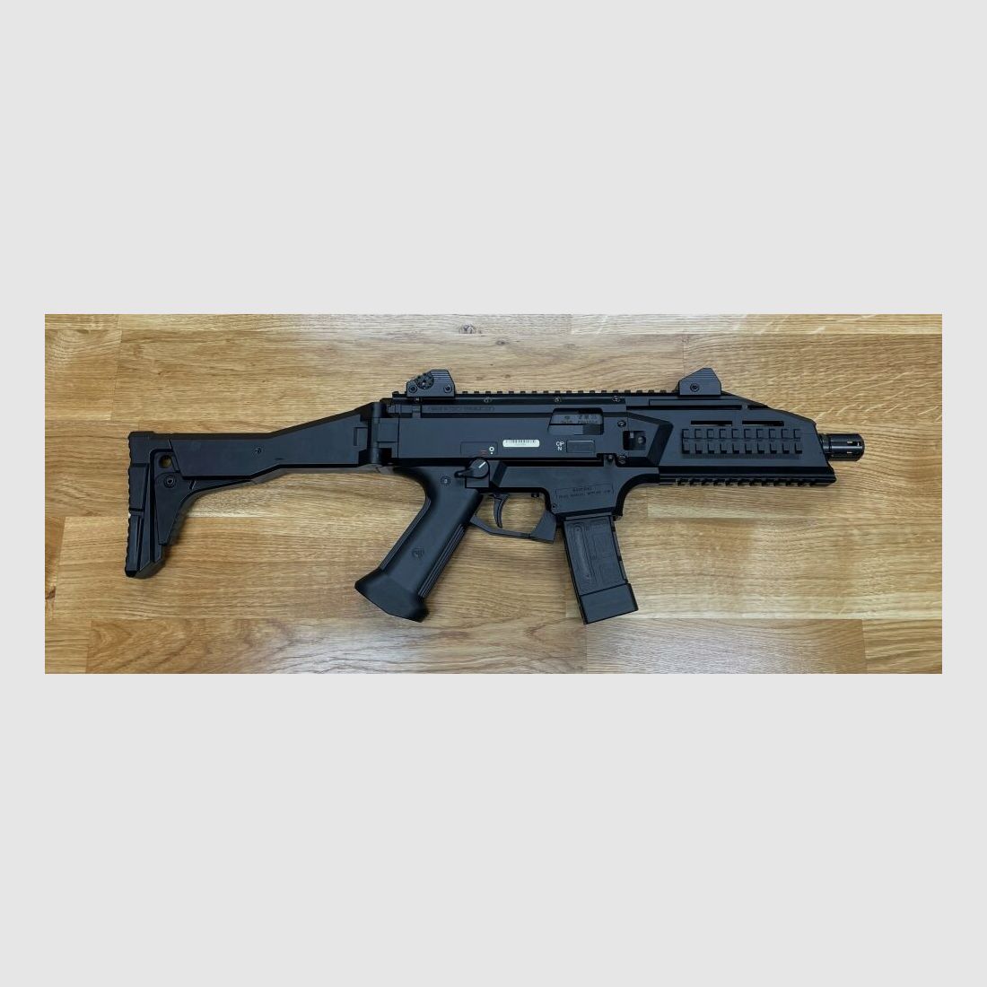 Pistolet CZ Skorpion EVO3 S1 semi-automatique 9mm Luger