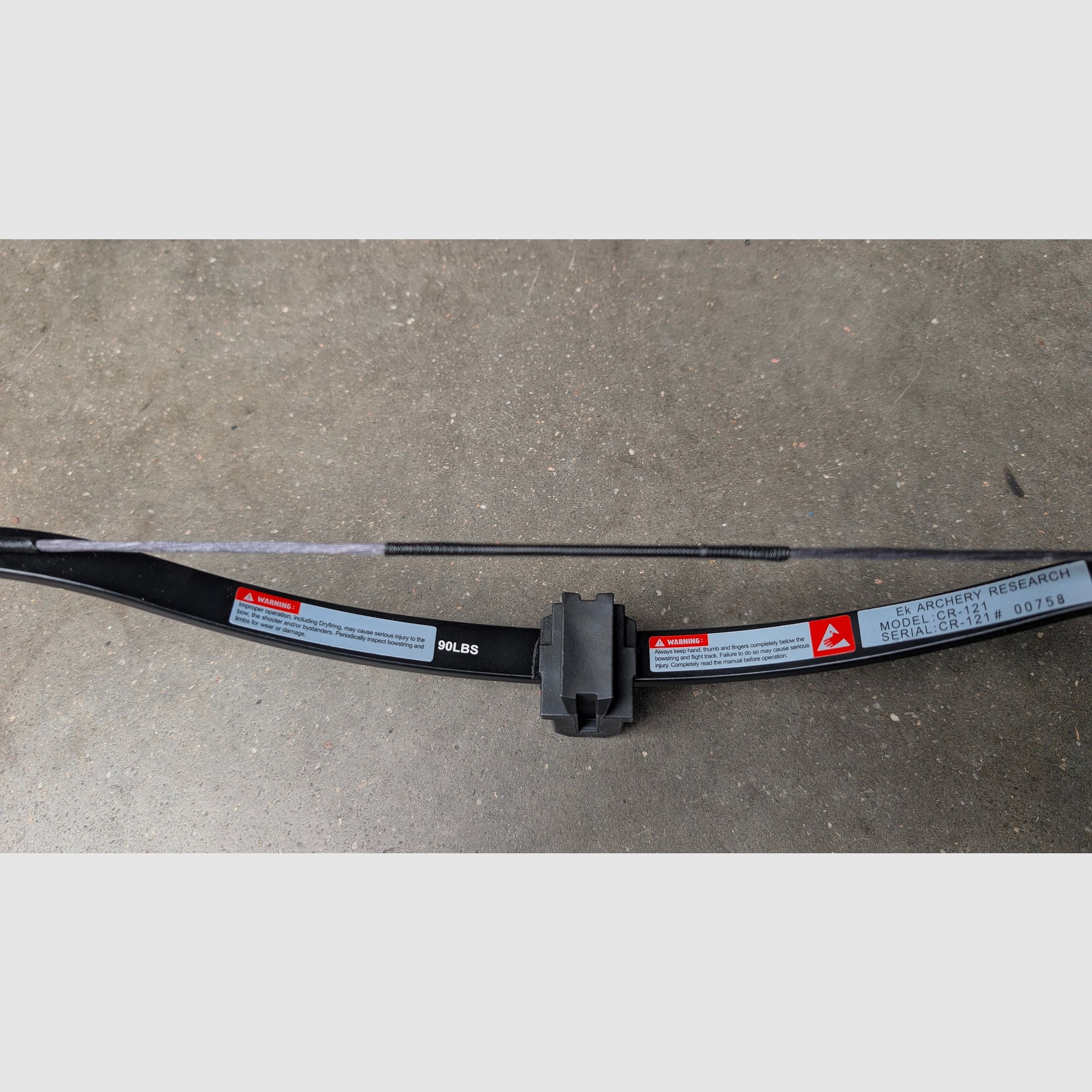 EK Archery Vlad 8-Schuss-Pistolenarmbrust mit Zubehör