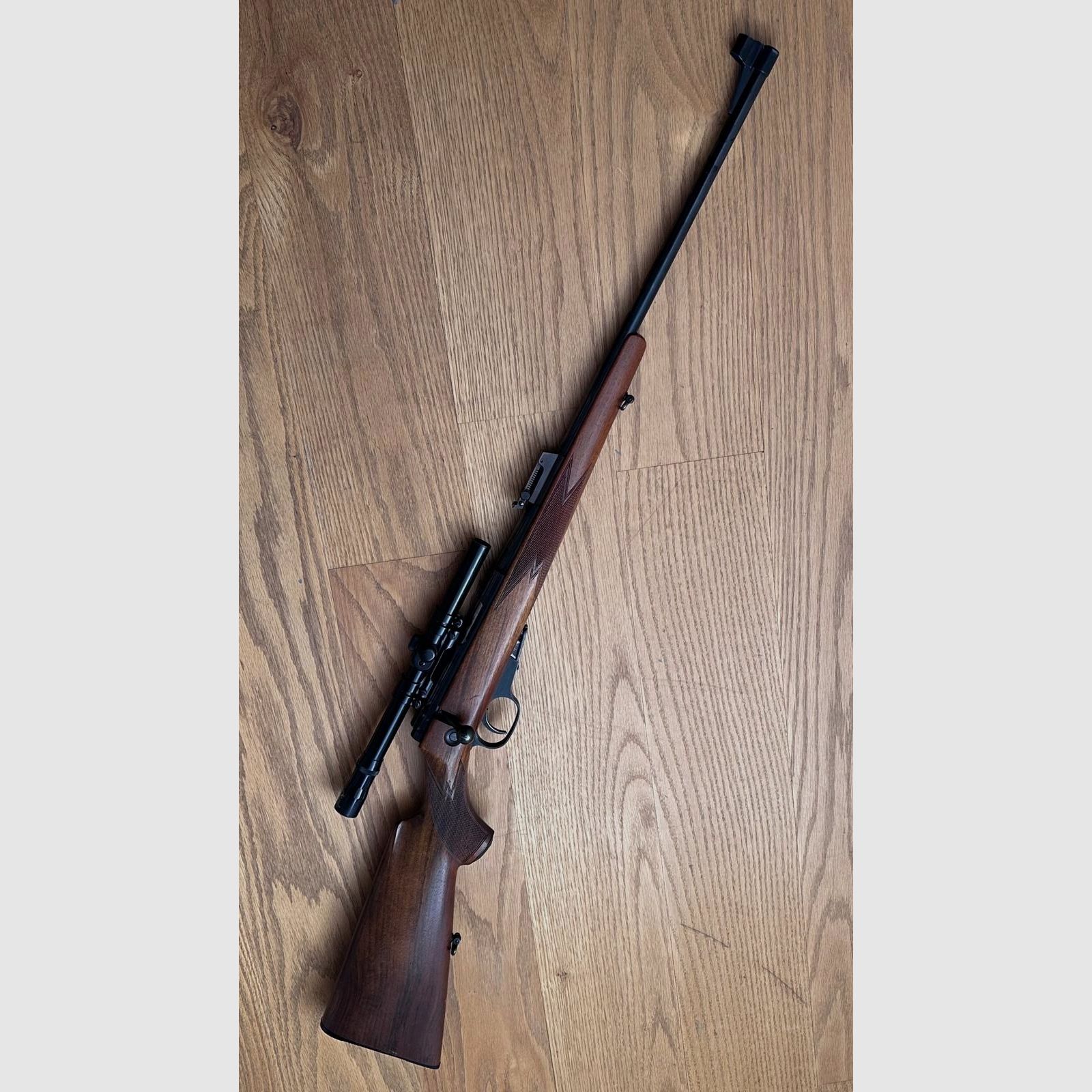 Walter KKJ Jagd-Kleinkaliber-Repetierer mit Zielfernrohr .22 lfB