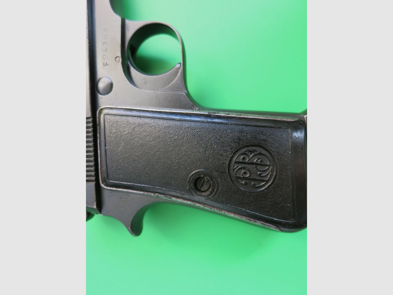 Pistola semiautomática Beretta M1934, 9 mm Corto (380 Auto), Luftwaffe/Heer #33