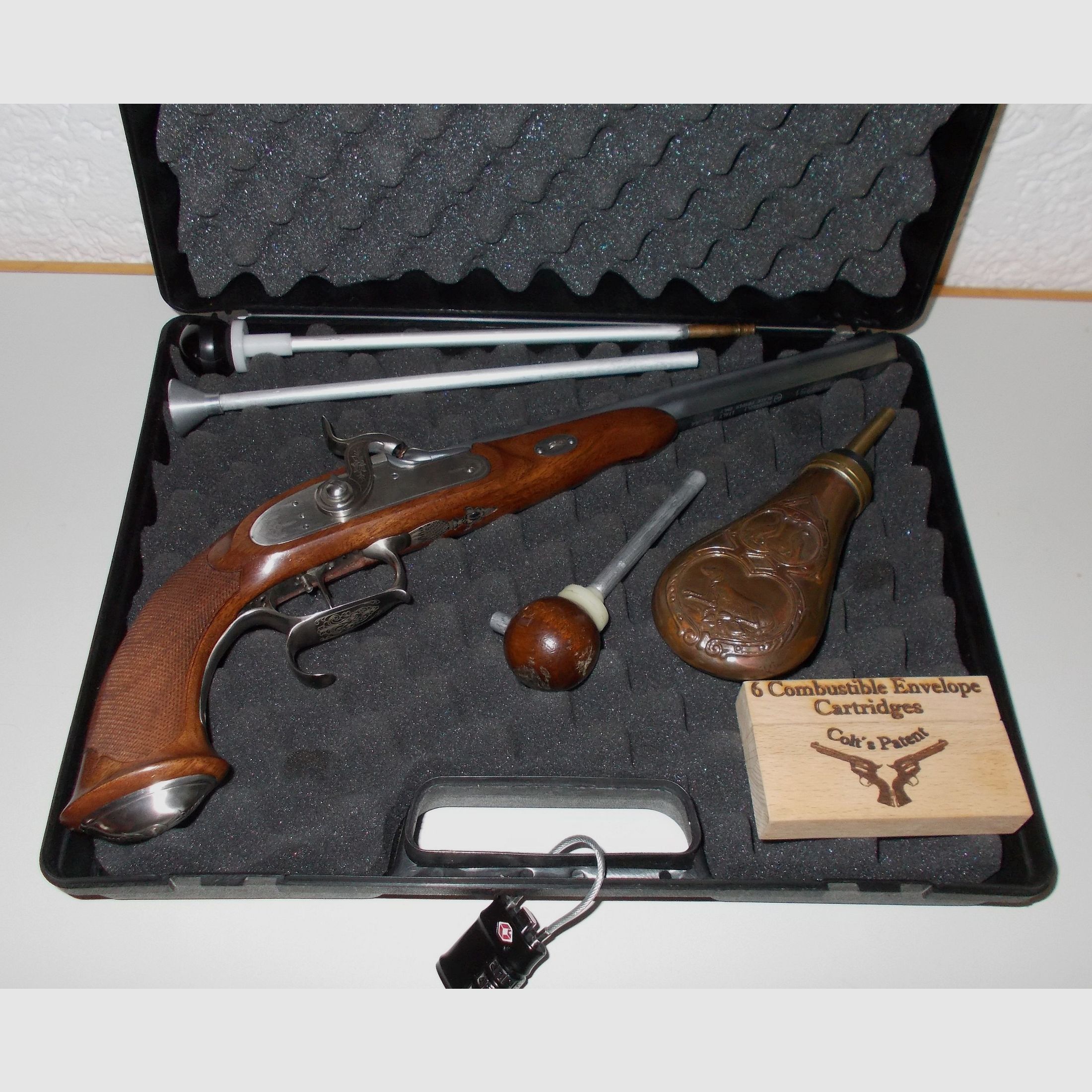 Davide Pedersoli Le Page Perkussion .44 incl Zubehör