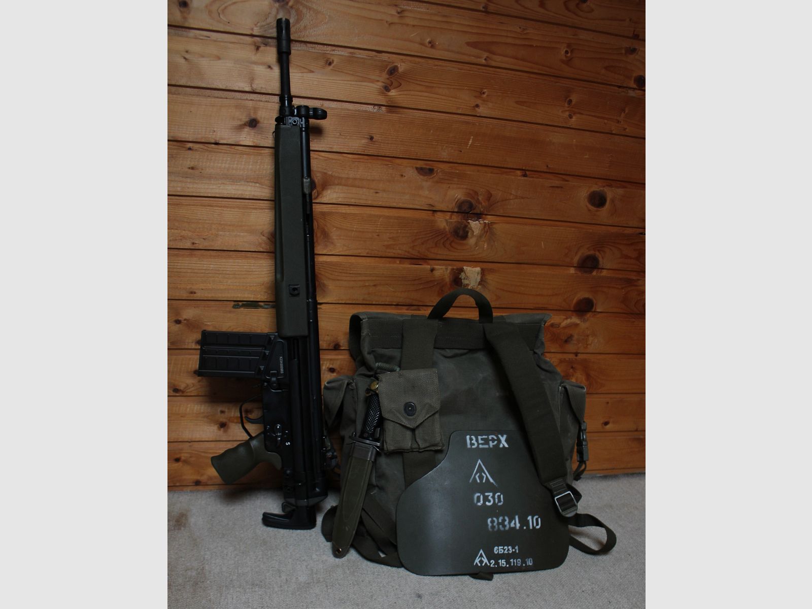 Ungeschossenes Umarex VFC Co2 G3 Ausf. G3A4 mit Original H&K Griff, Ladehebel, Schubschaft + Trapez Handschutz