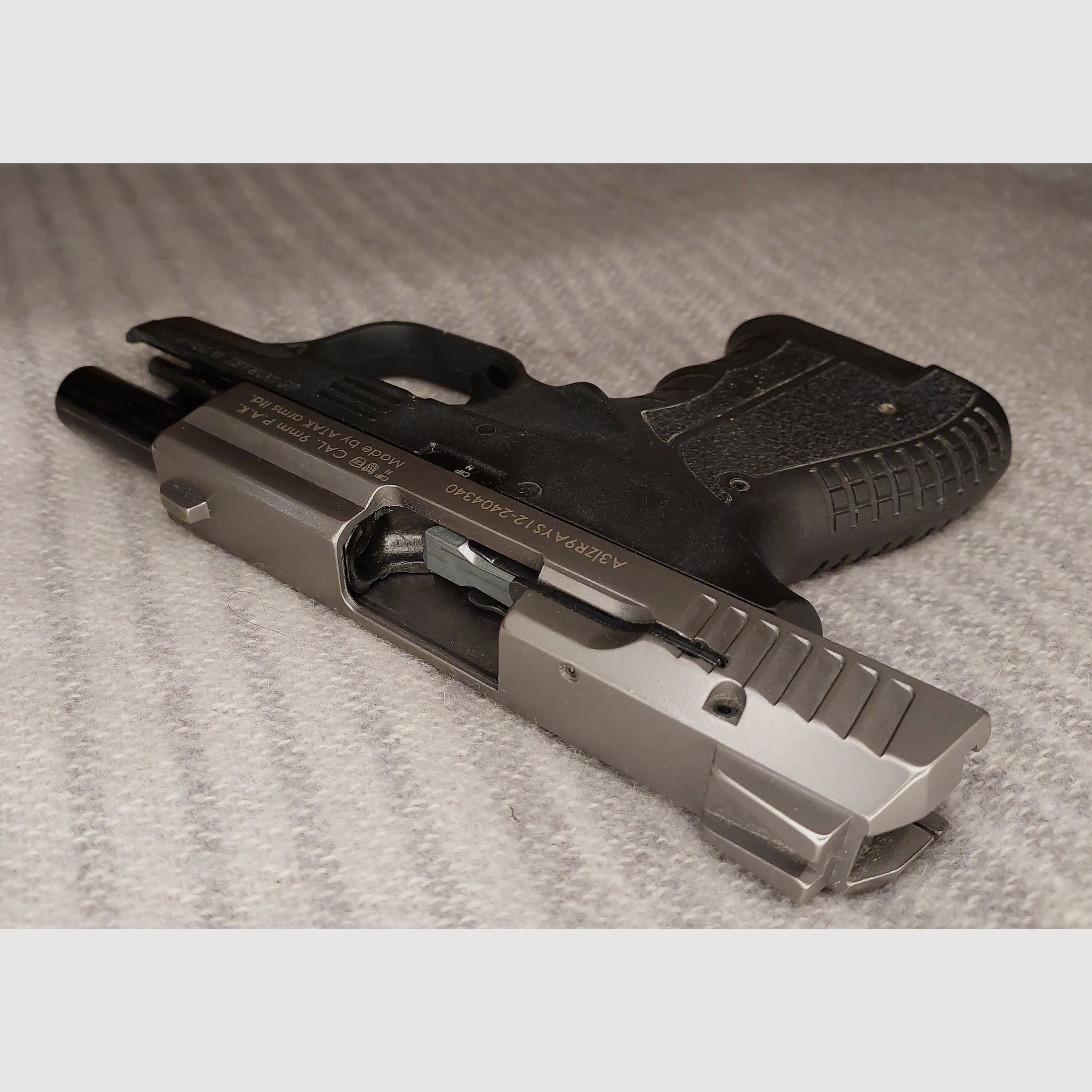 Zoraki M 906 - P blank firing pistol 9mm P.A.K. Titan (PTB 1099)