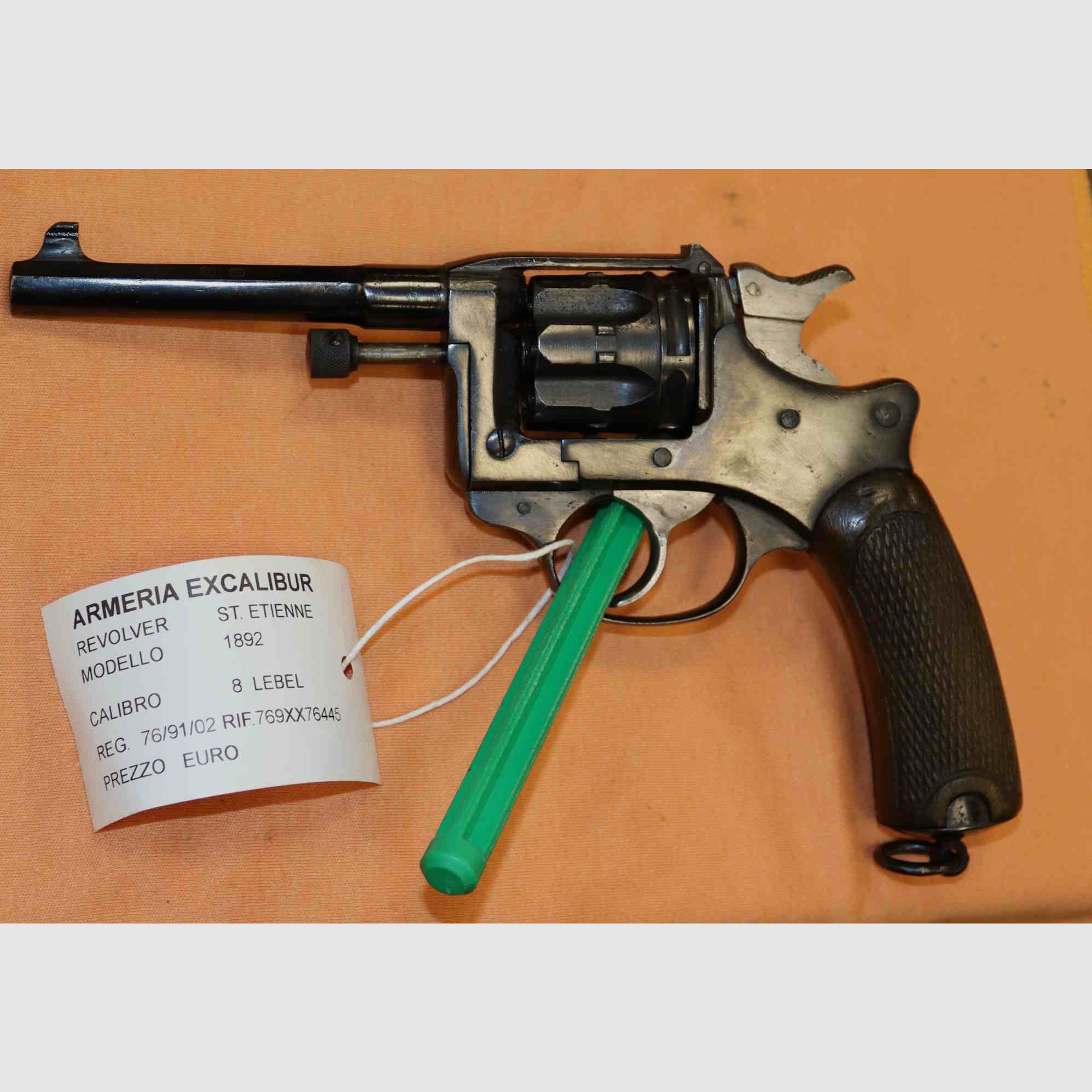 Revolver Saint Etienne Modell 1892 Kaliber 8 Lebel, Bild 4 von 9
