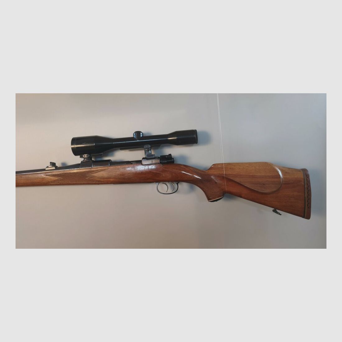 AKAH Merkur 7x64