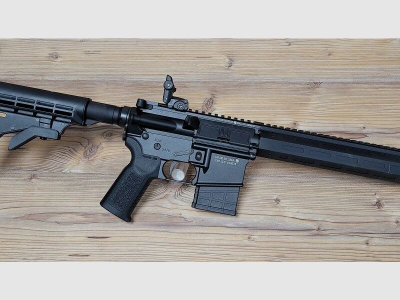 Tippmann Arms M4-22 ELITE-GS 16" - CZARNY - ZGODNY Z PRZEPISAMI SPORTOWYMI