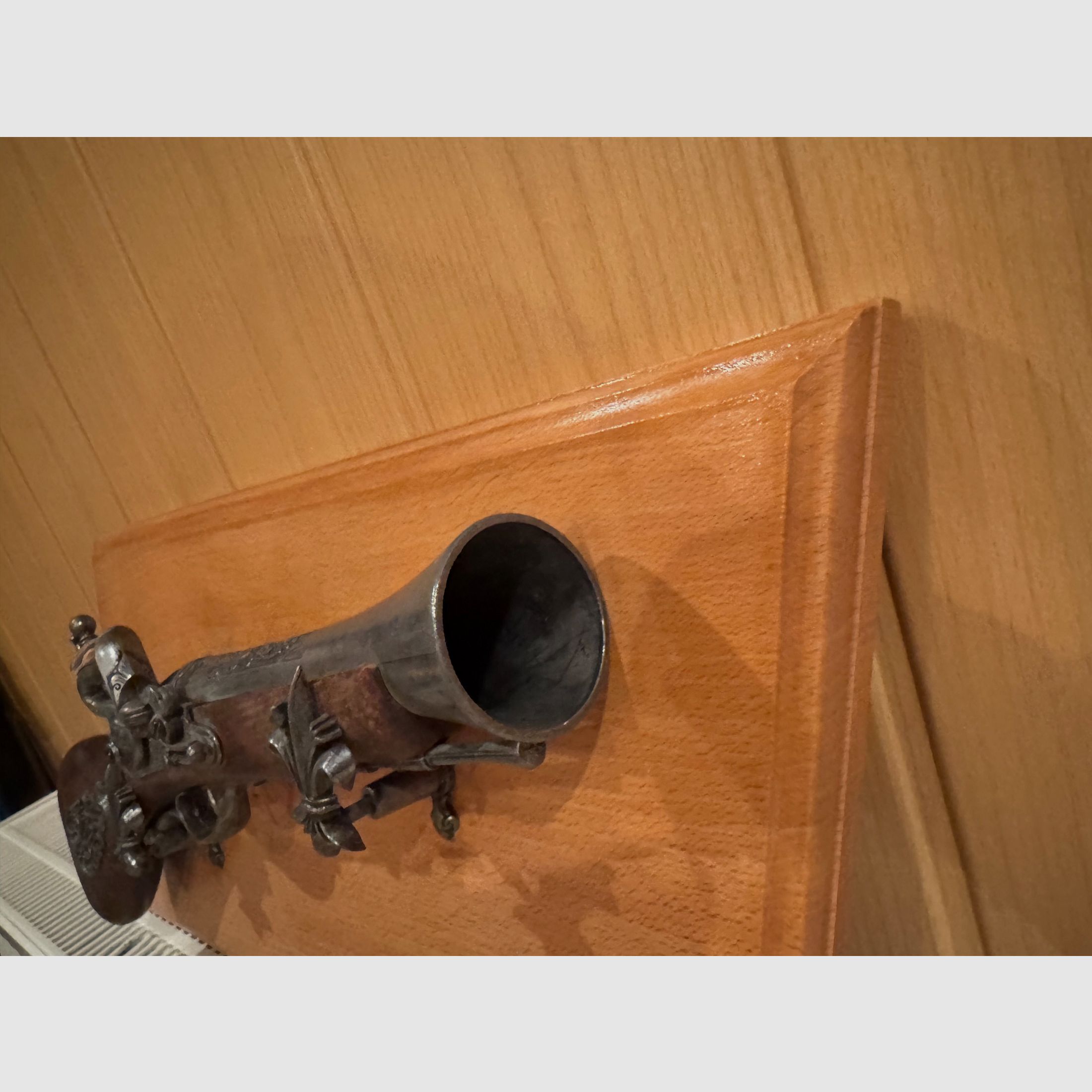 flintlock pistols, image 2 of 6