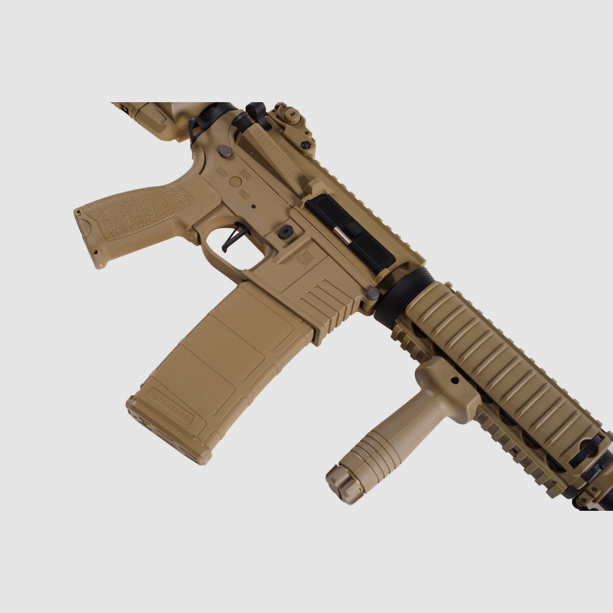 AR15 RIS CHARLIE Tan S-AEG Fucile Airsoft Libero da 18 Anni | Delta Armory