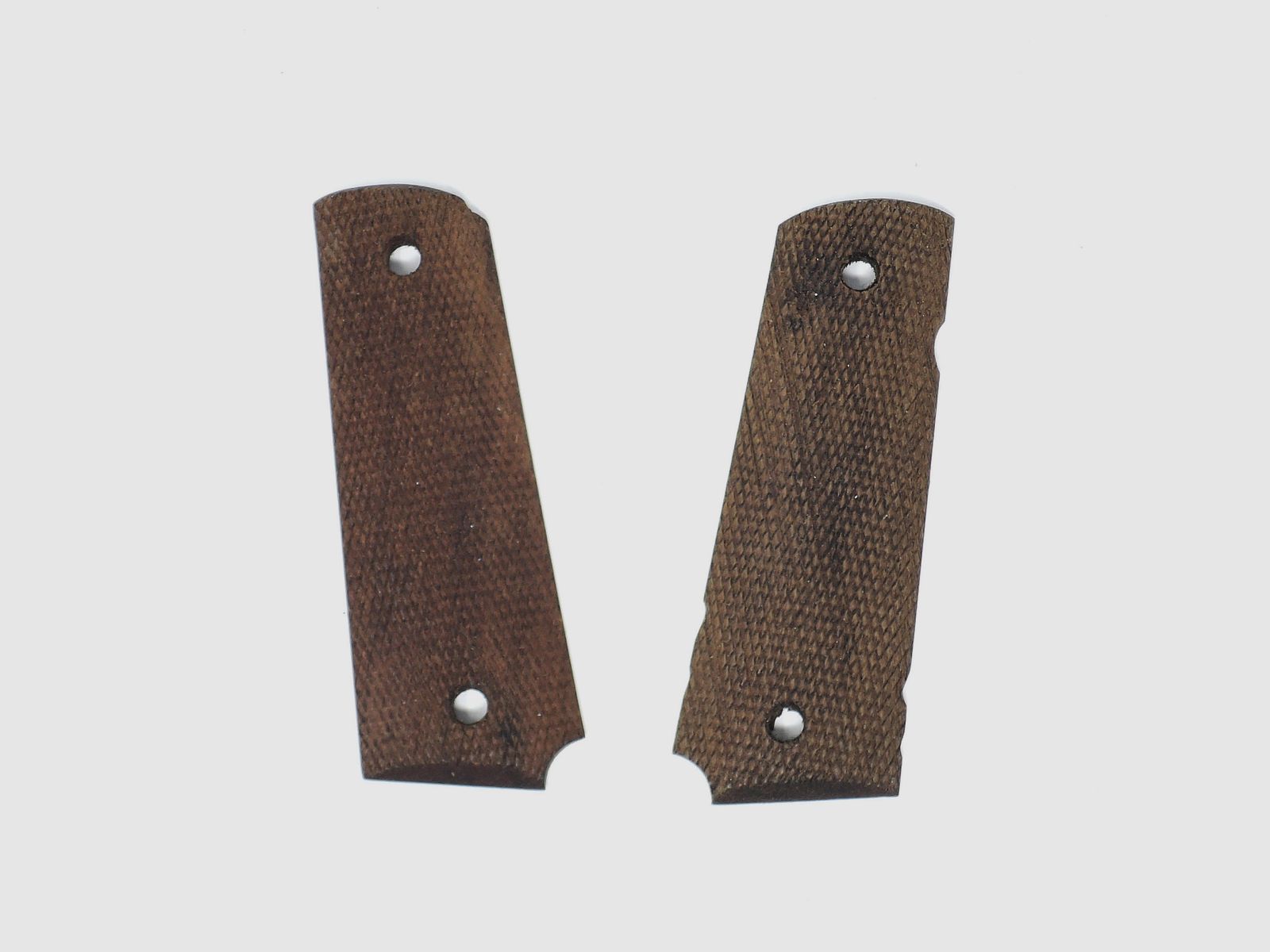 Griffschalen aus geriffeltem Holz für Colt 1911