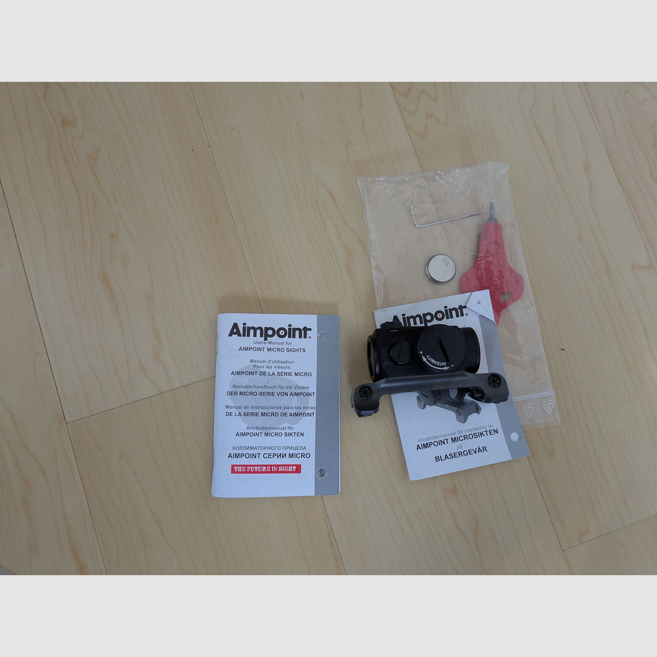 Red dot sight Aimpoint Micro H-1 2MOA with Blaser mount, imagen 2 de 3