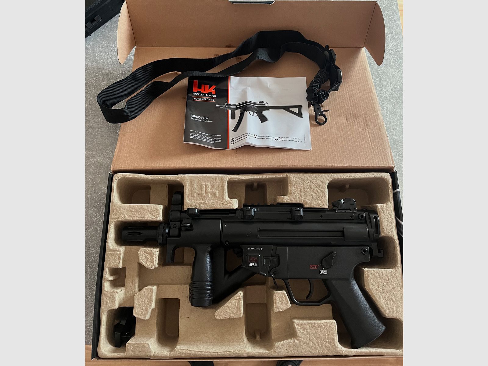Heckler & Koch MP5 K-PDW cal. 4,5 mm Stahl BB Co2 Blowback (P18)