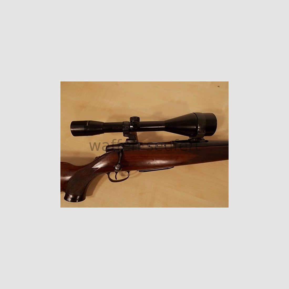 Sauer 80 con Kahles 8x56A4 y SWM