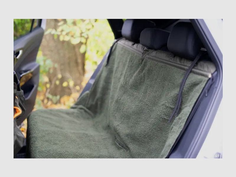 Hubertus car gun case with rear seat cover