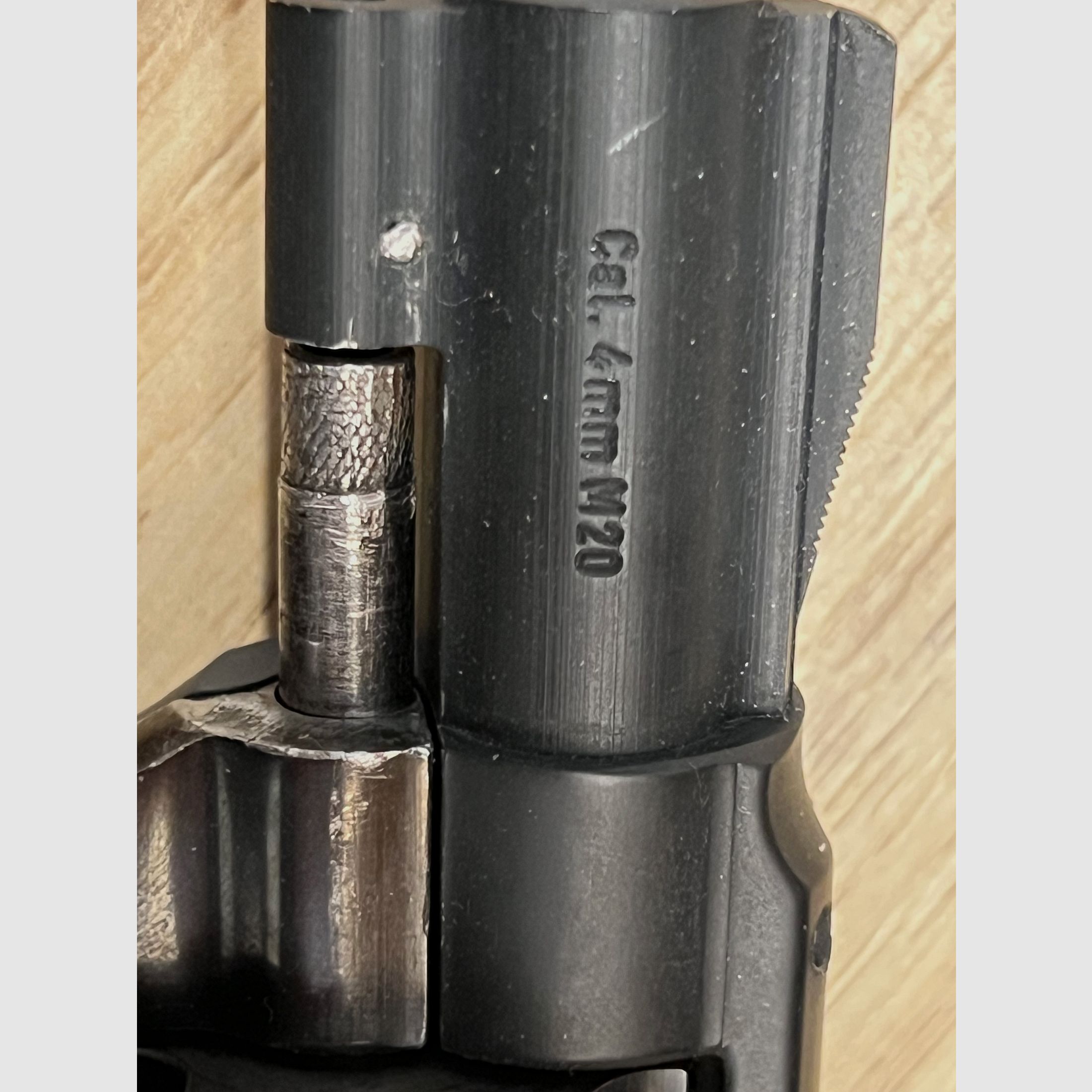 ERMA ER 66 M20 4mm, pero como pistola de fogueo PK