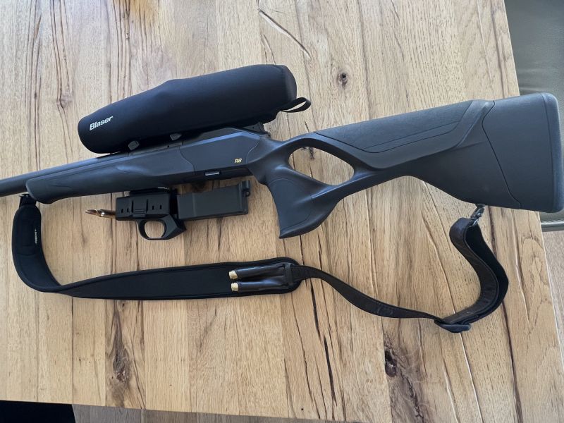 Blaser R8 Ultimate Silence 8,5x55 + B2 3-18x50 QDC+ Munition + Komplettwaffe