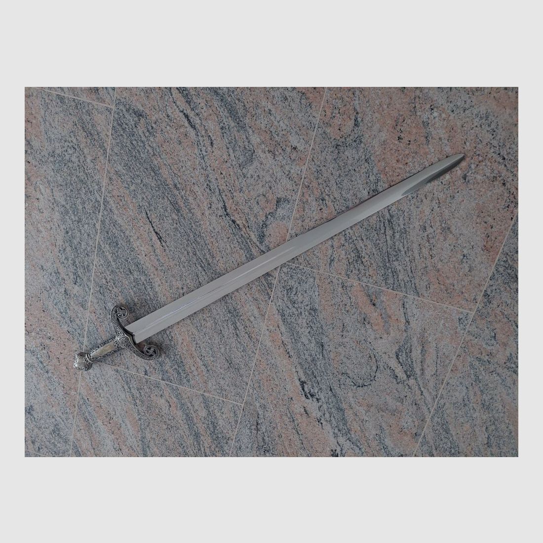 Mooie, stabiele, hoogwaardige zwaard, museumrepliek, Spanje-verzamelobject, San Fernando