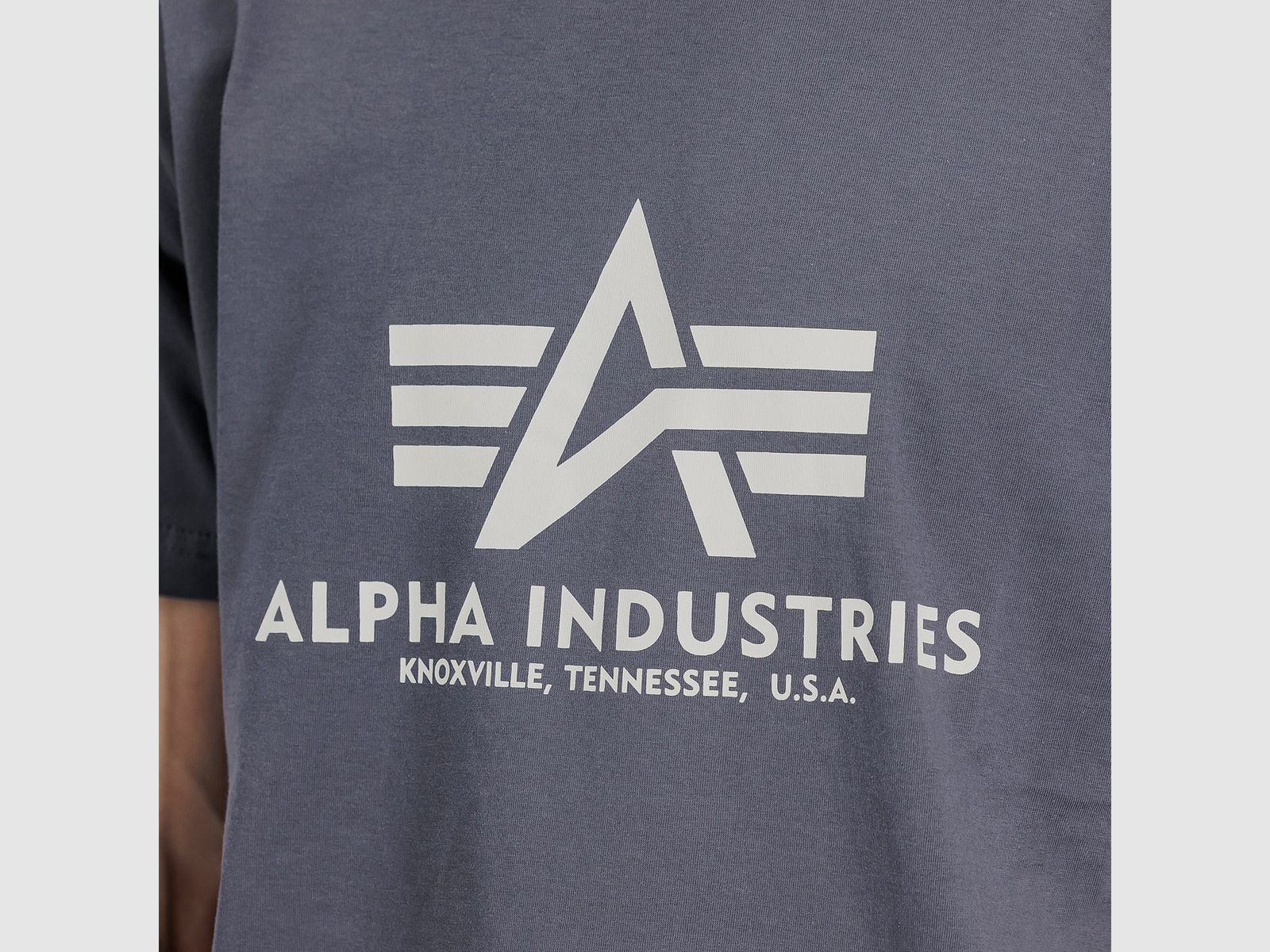 T-shirt base, immagine 9 di 11
