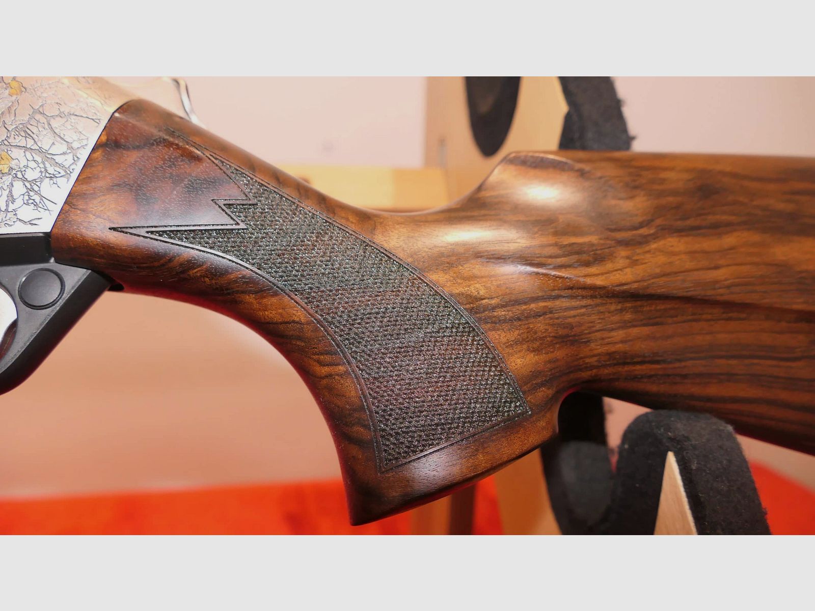 CARABINE DE CHASSE BROWNING MARAL AUTUMN GR4 CAL 300 WIN MAG, image 7 sur 10
