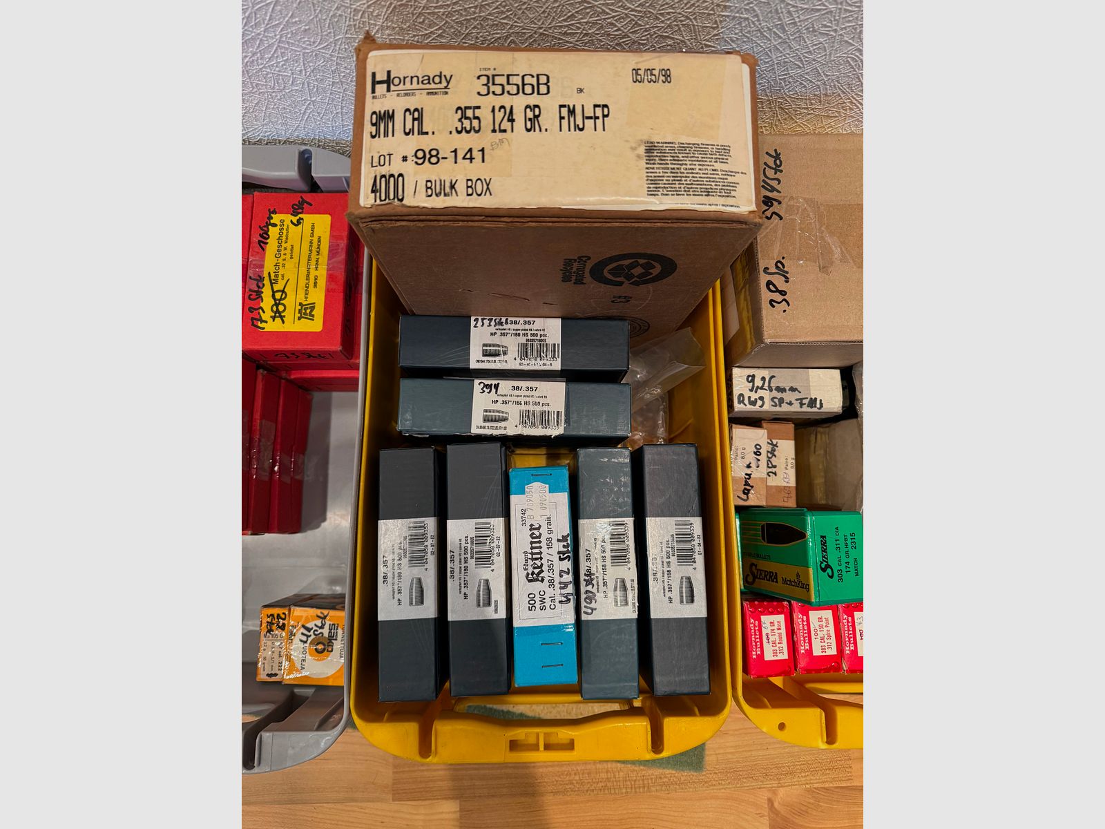 Reloading .38 Special / .357 Magnum - Various items such as primers, cases, bullets, dies, molds..