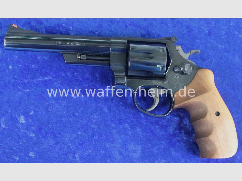 Smith & Wesson 29 - 6
