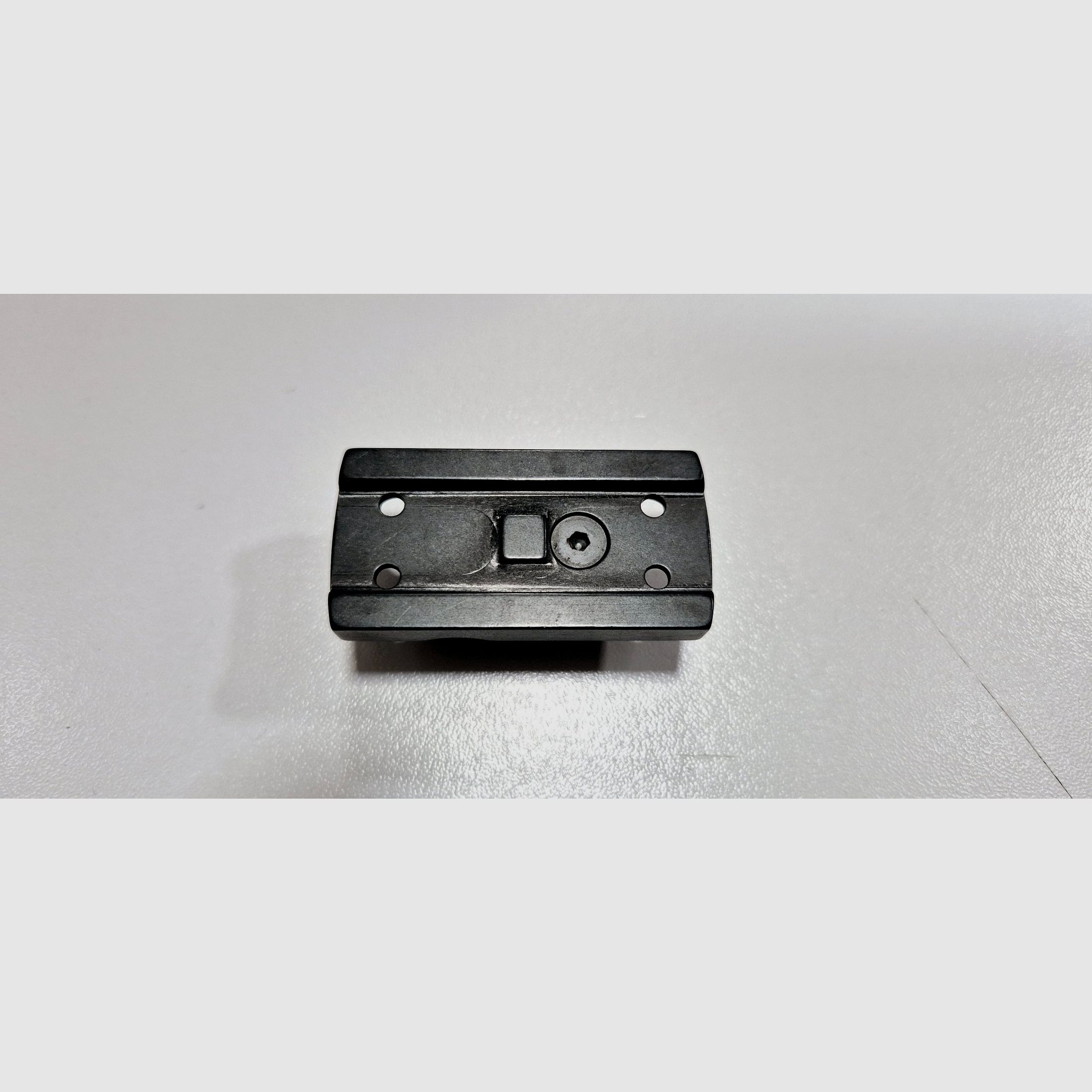 Adapter hakowy EAW do Aimpoint, zdjęcie 1 z 4
