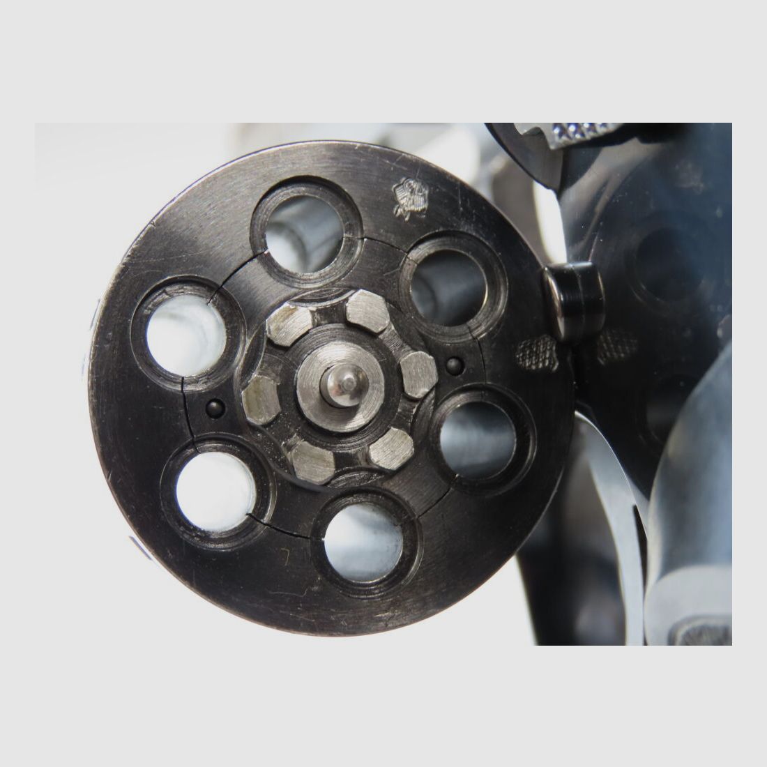 Smith & Wesson 617 in 6Zoll