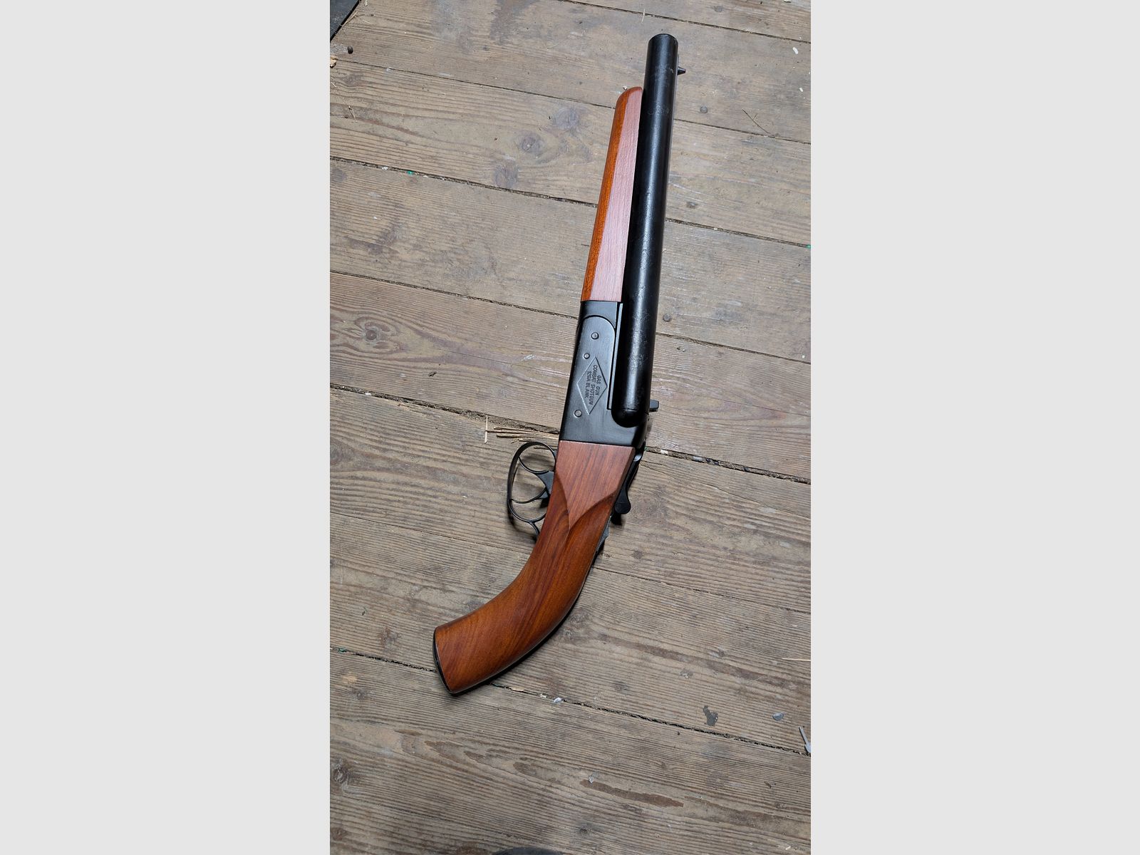 Airsoft double-barrel shotgun