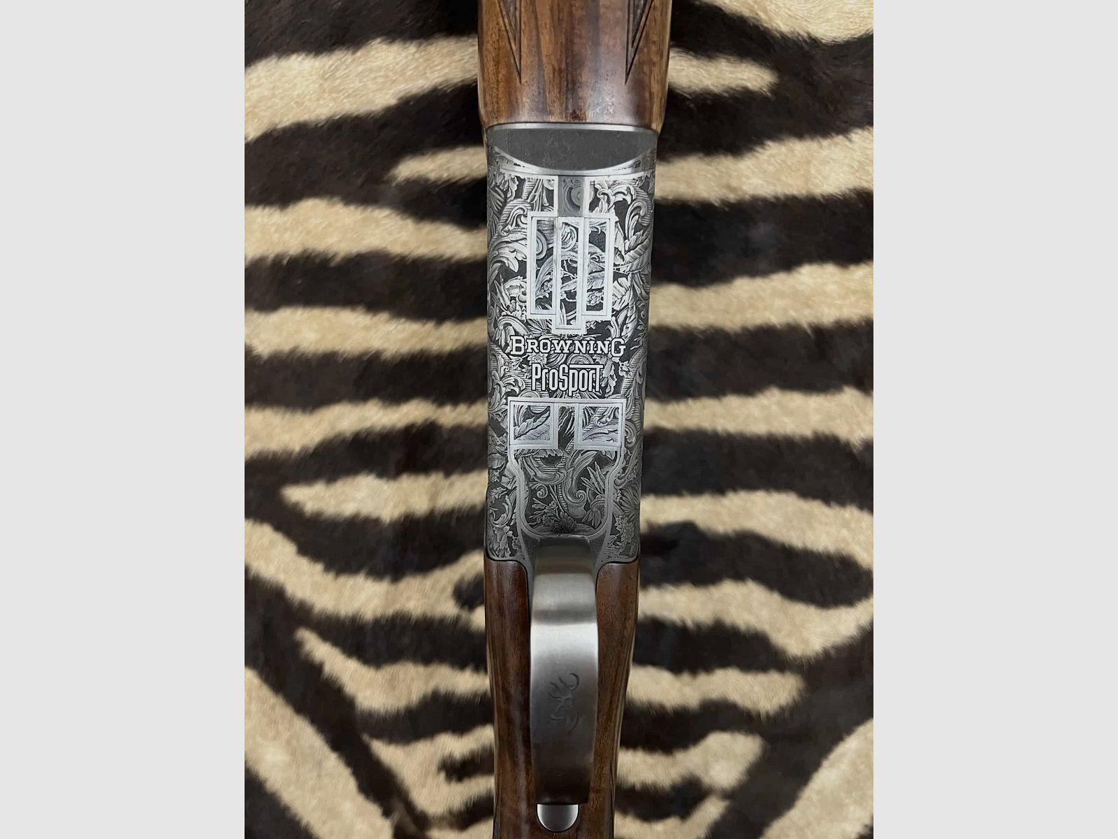 BROWNING B825 Pro Sport ADJ G4 kal. 12/76 – ca. 76 cm – 8 chokes – wapenkoffer, afbeelding 8 van 12