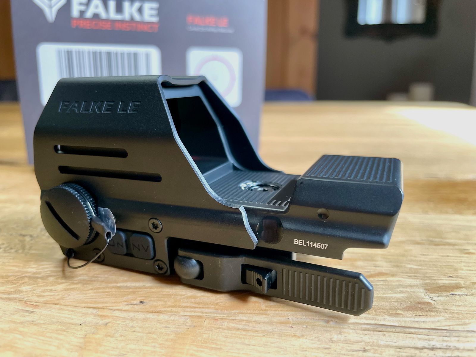 Red Dot FALKE LE Gen. II con funzione di rilascio rapido