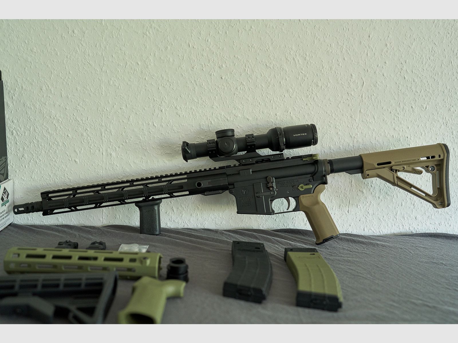 Tippmann Arms M4-22 LTE OD-Green .22 lr – ottime condizioni, circa 25 colpi, accessori Vortex/Hera/Magpul