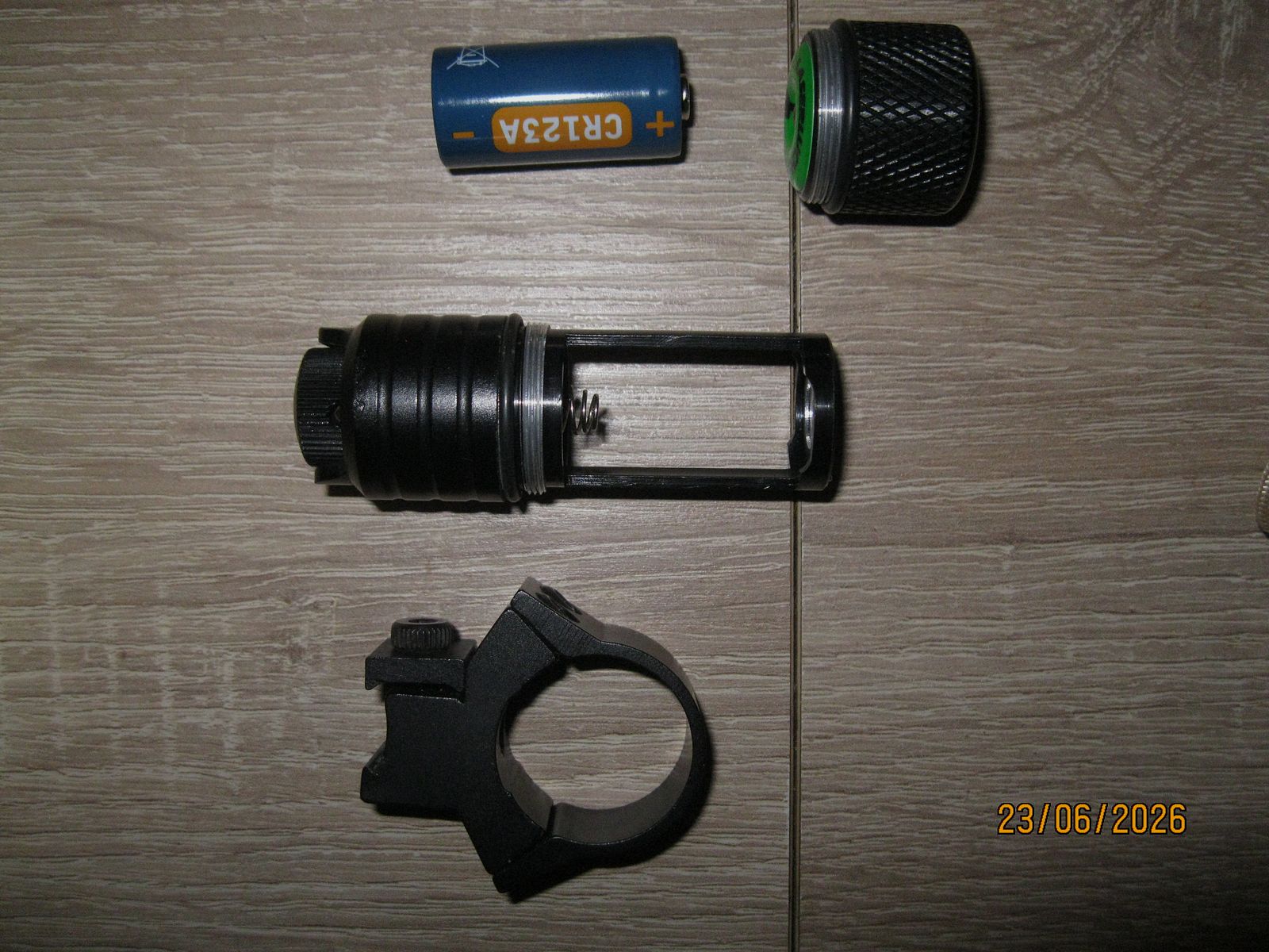 Urządzenie noktowizyjne Lahoux LV-81 Onyx Monochrom. Jak nowe.