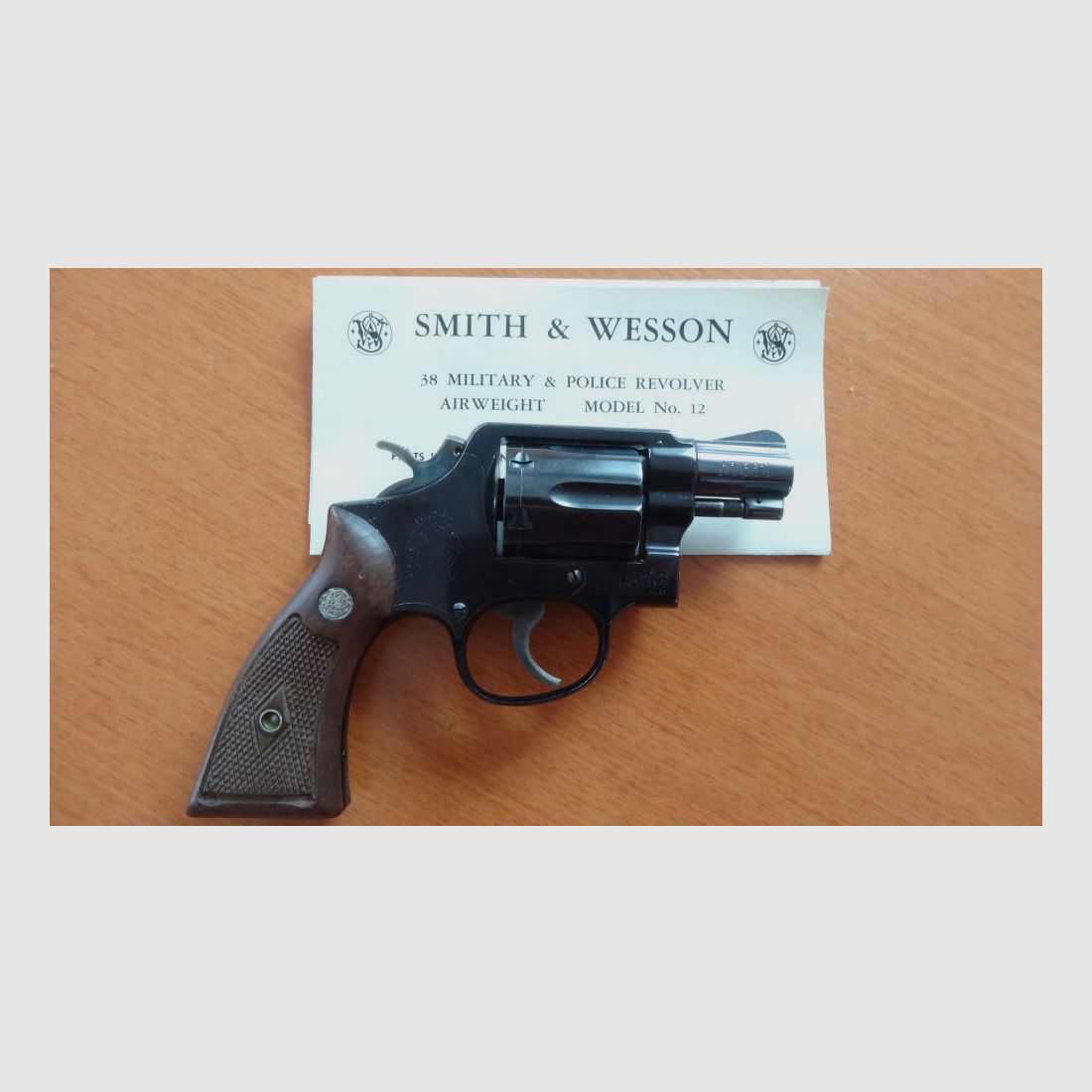REVOLVER: SMITH & WESSON MODEL REVOLVER: SMITH & WESSON MODEL 12-1 AIRWEIGHT CAL. 38 SPECIAL., Bild 3 von 4