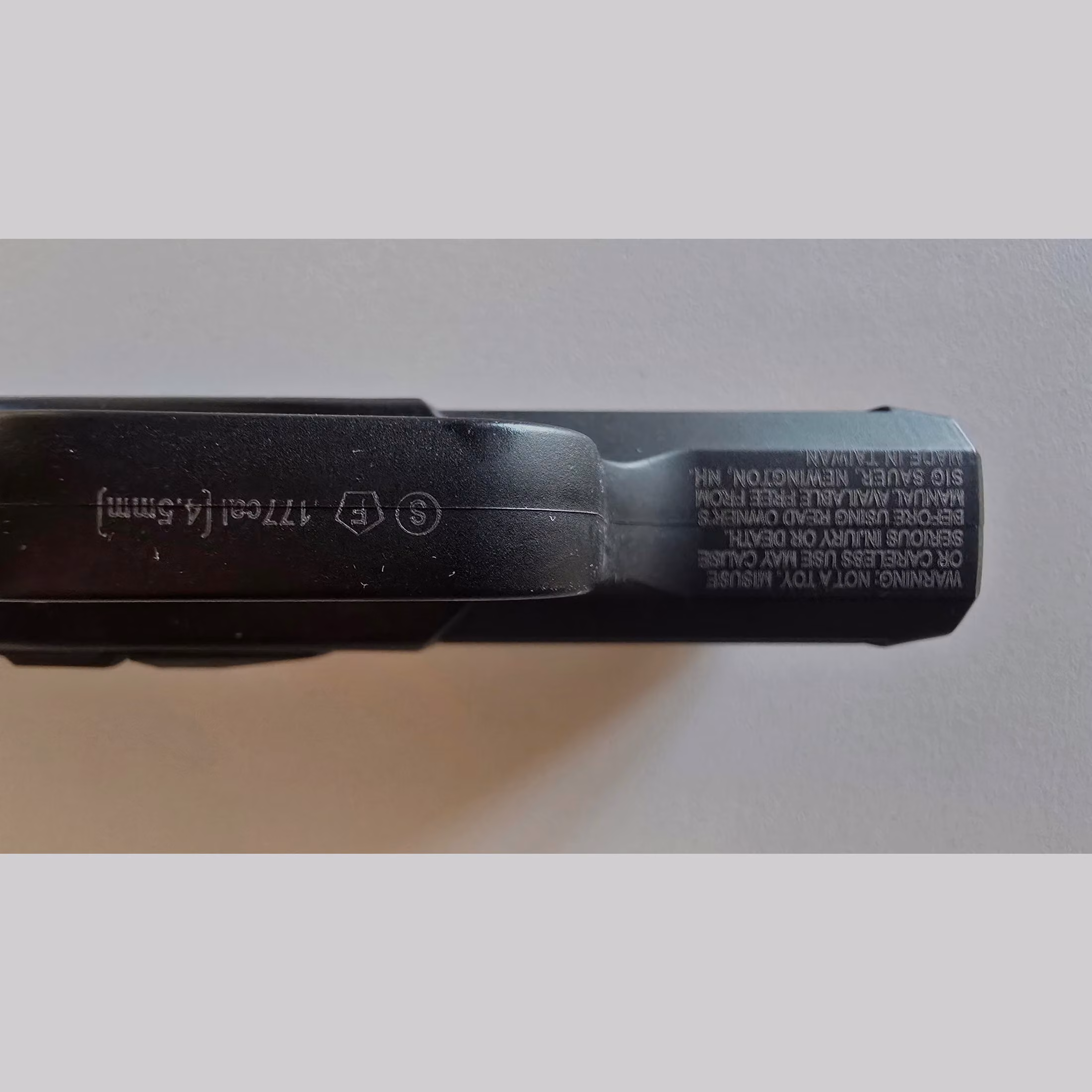Lot Sig Sauer - 4,5mm CO2 Sig Sauer P320 X Carry & P365 et accessoires, image 9 sur 16