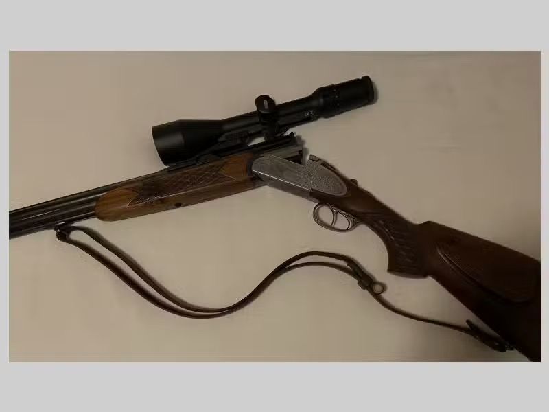 Antonio Zoli fucile a canna rigata 7x64 e cartucce da caccia 12/70
