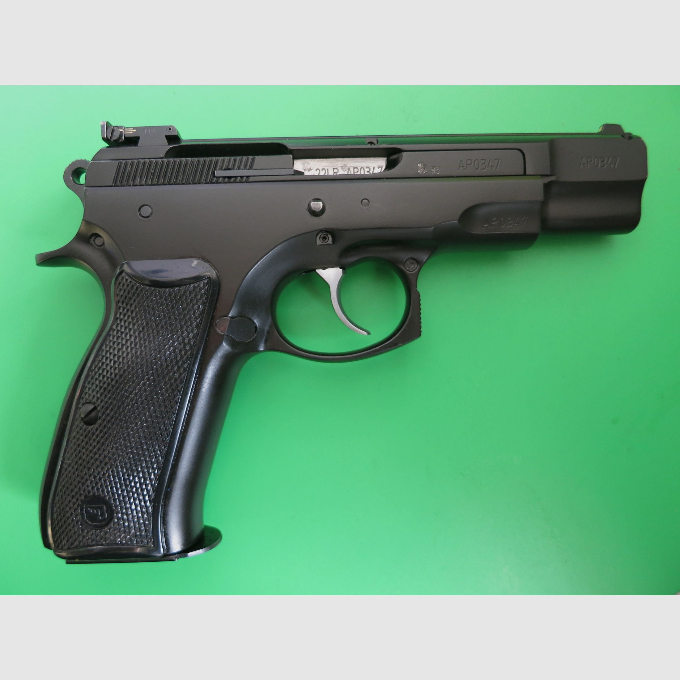 Brünner CZ75 Sportpistole Kadet, Kal. .22lr.       #86