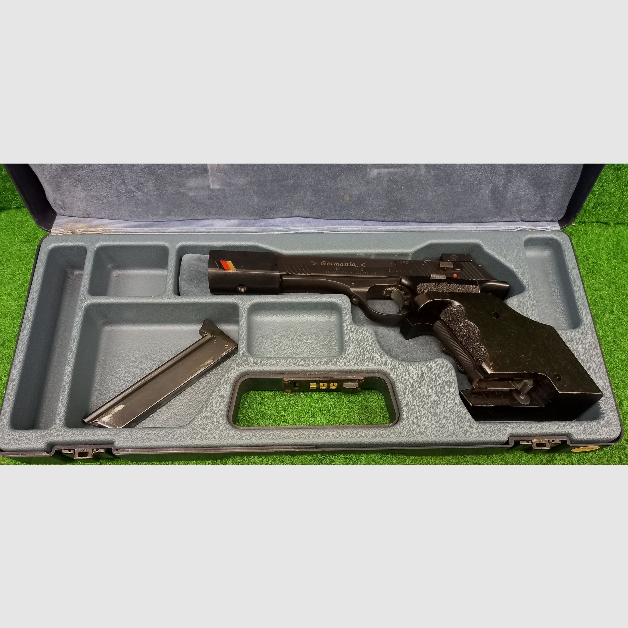 Erma ESP 85 Edition Germania in het kaliber .22 LR