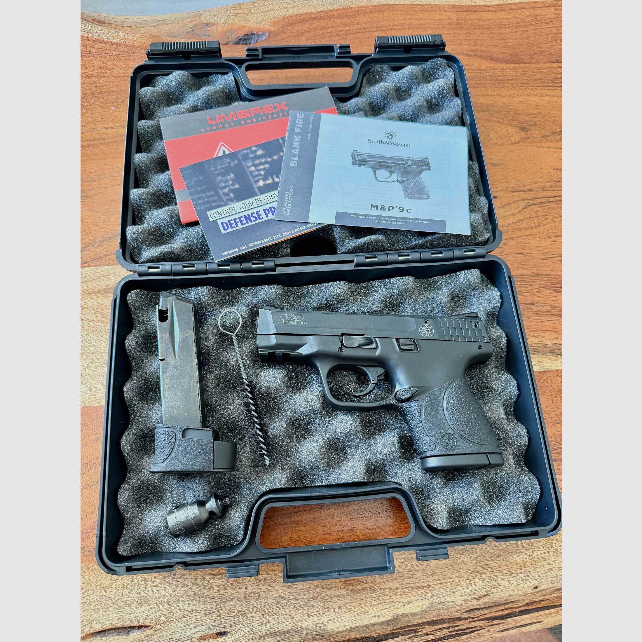 S&W M&P 9c - 9mm PAK - NEU