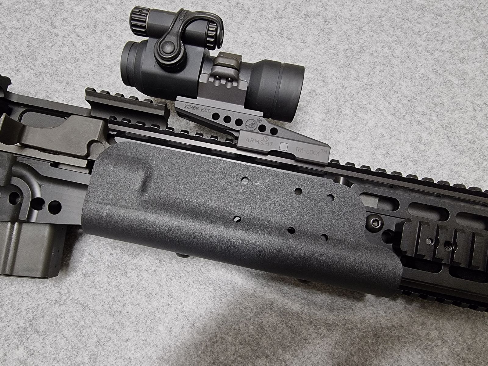 LuxDefTec LDT M14 Socom mit original Sage EBR Chassis + original Springfield Armory M1A Montage