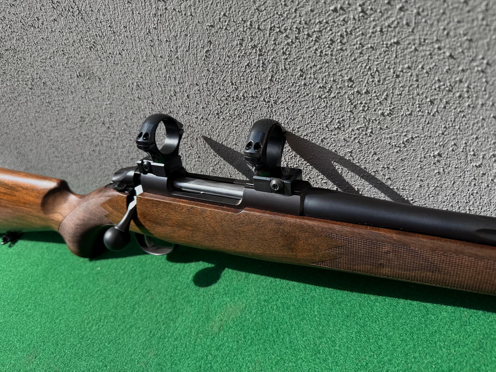Sako 85 Grizzly 308 Win acanalado hermosa culata de madera